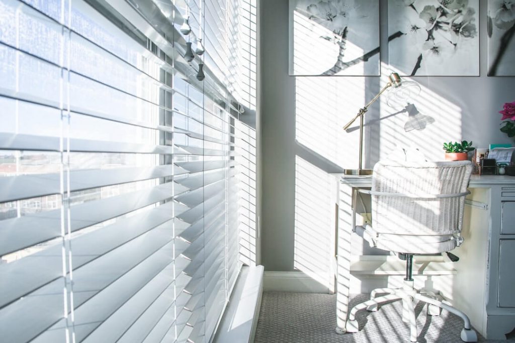Wirral Venetian Window Blind Fitter